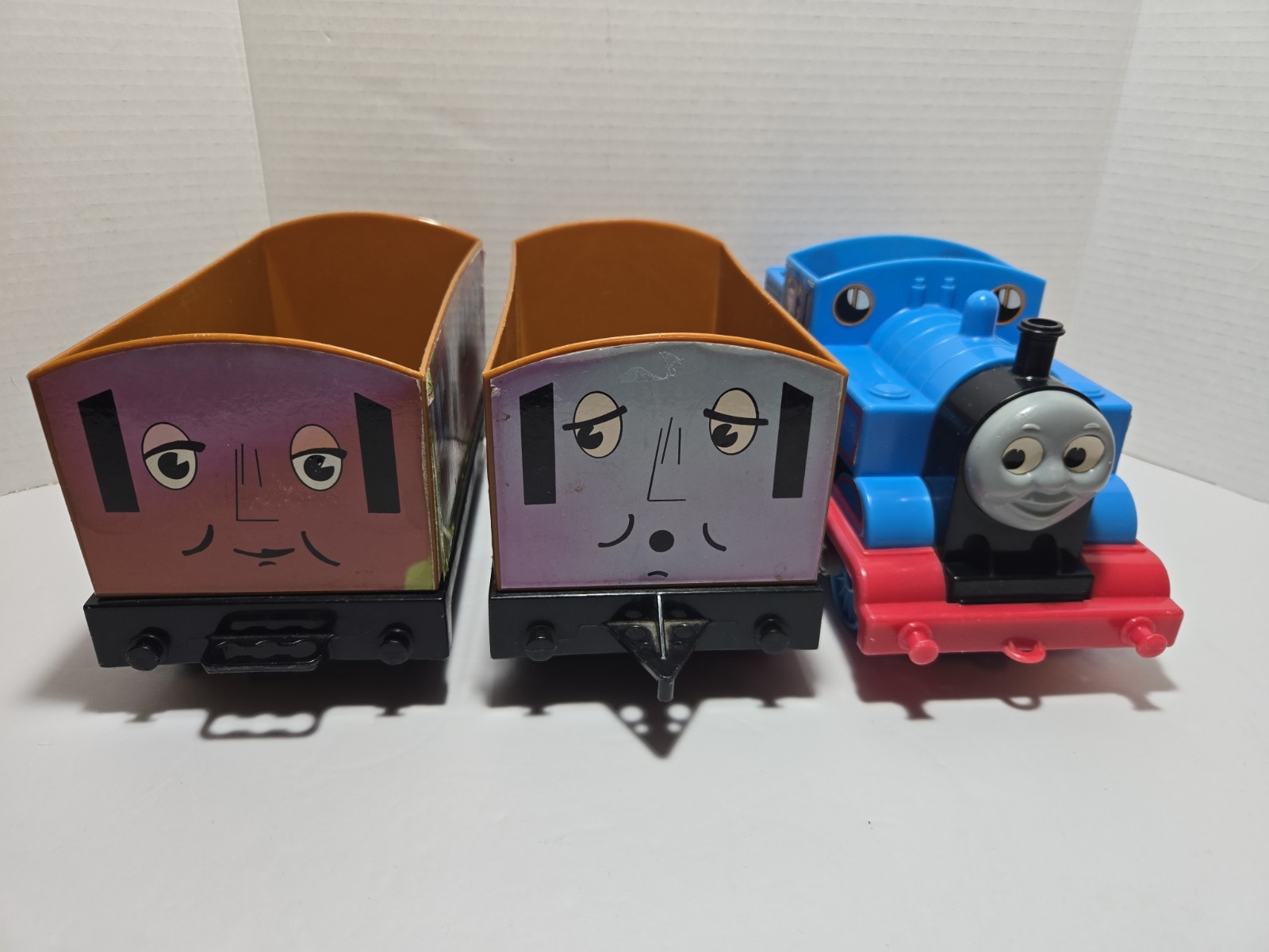 Thomas the Train Britt Allcroft 1989 con carrozze passeggeri Clarabel & Annie