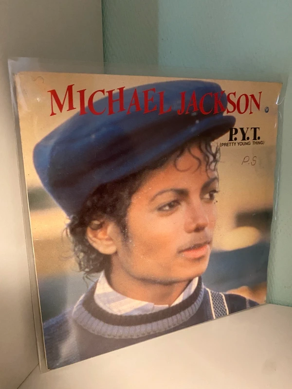 🔥 Michael Jackson – P.Y.T. Pretty Young Thing (J)