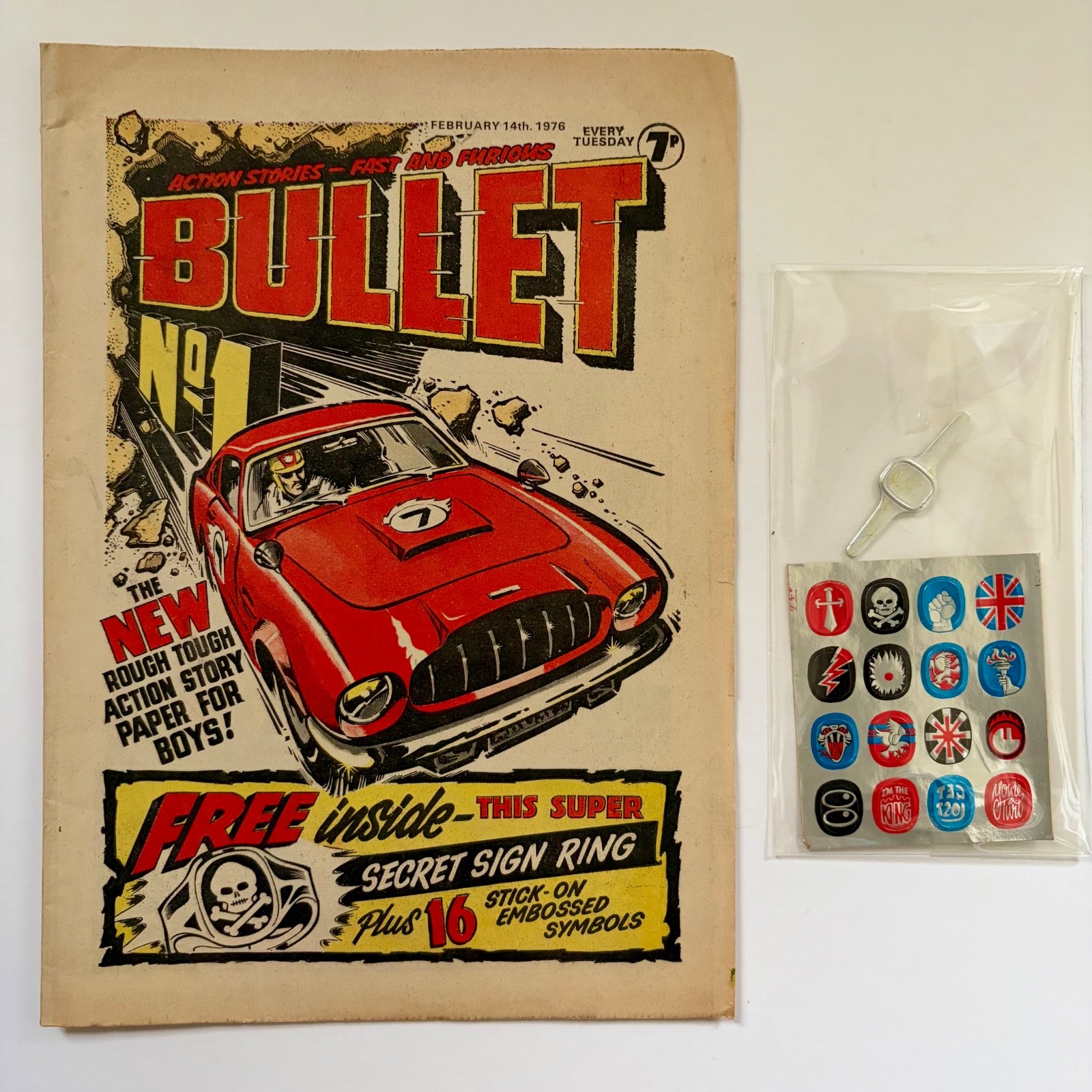 Bullet Comic - Issue 1 - 1976 - D.C. Thomson Weekly - With Free Gift