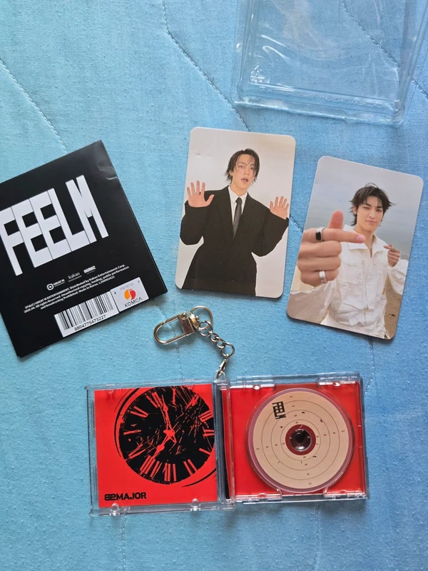 82Major – FEELM Keyring NFC Album