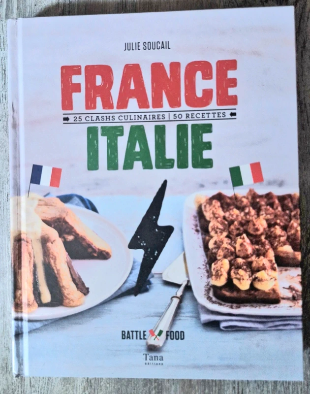 France - Italie (French Edition) - Julie Soucail