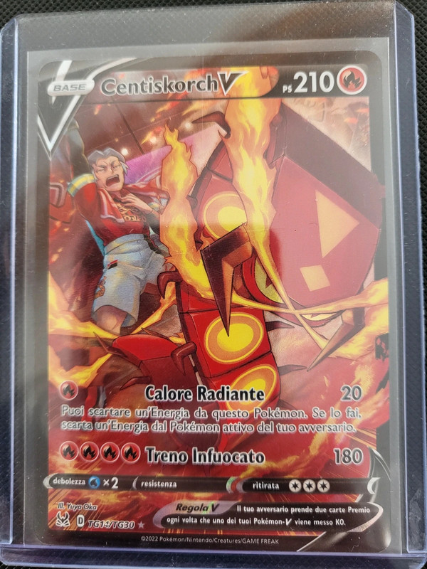 Carta Pokemon Centiskorch V