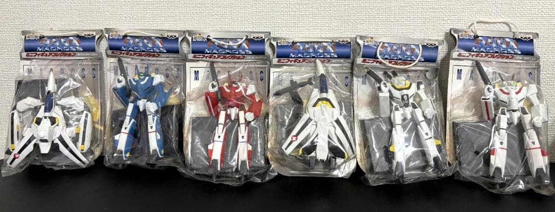 Collezione Minifigure Super Dimension Fortress Macross - Set di 6