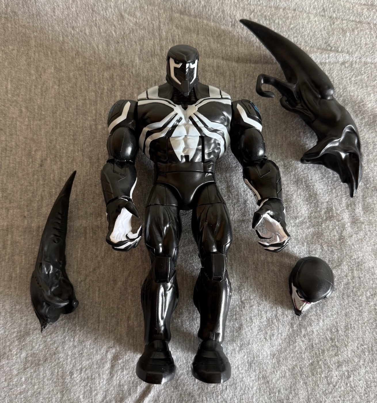 Hasbro 2023 Marvel Legends Space Knight Venom Modellino Sciolto