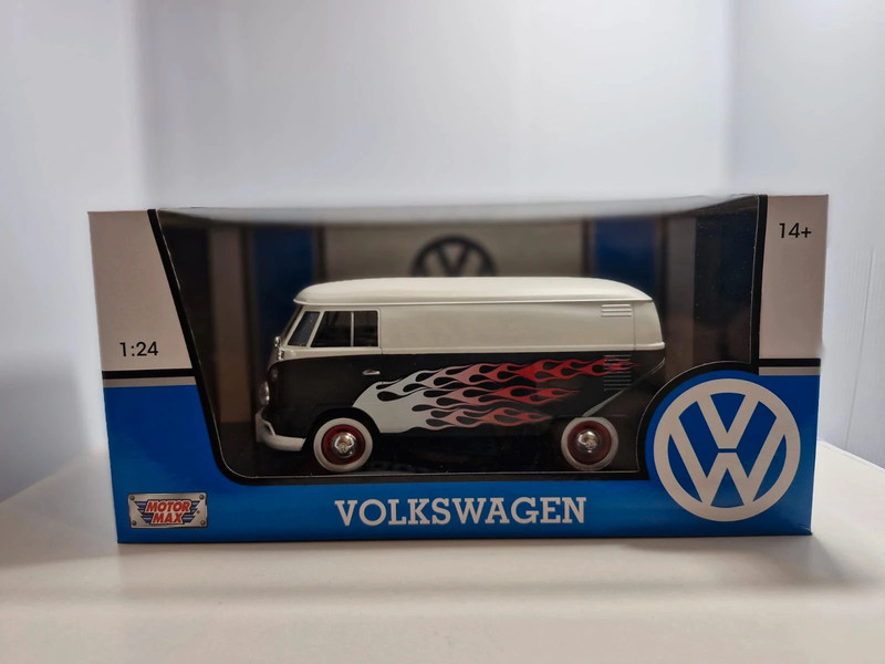 Combi VW T1 Delivery Van Hot Rod 1/24 - Motor Max (Neuf)
