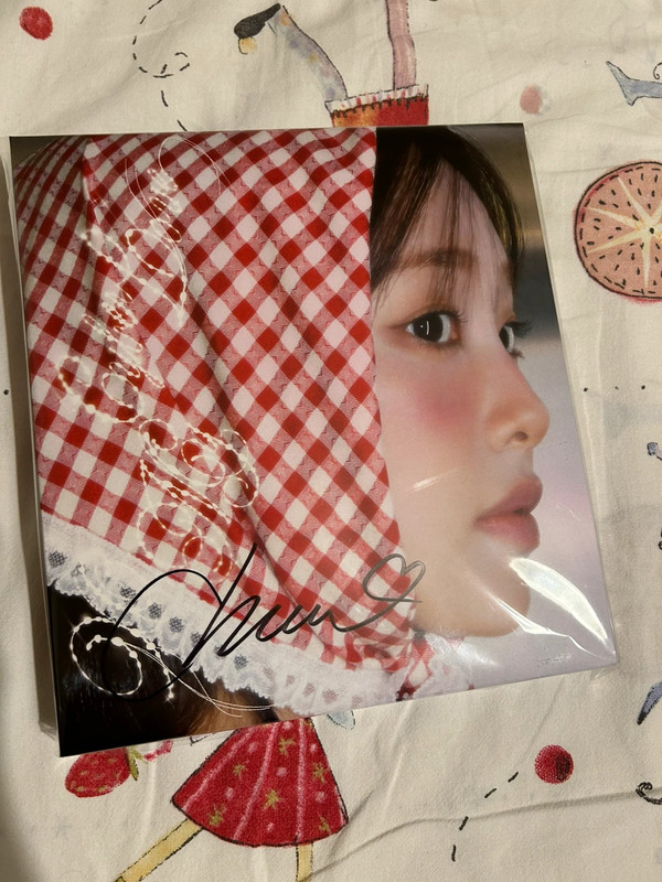 Chuu album xo my cyberlove signed