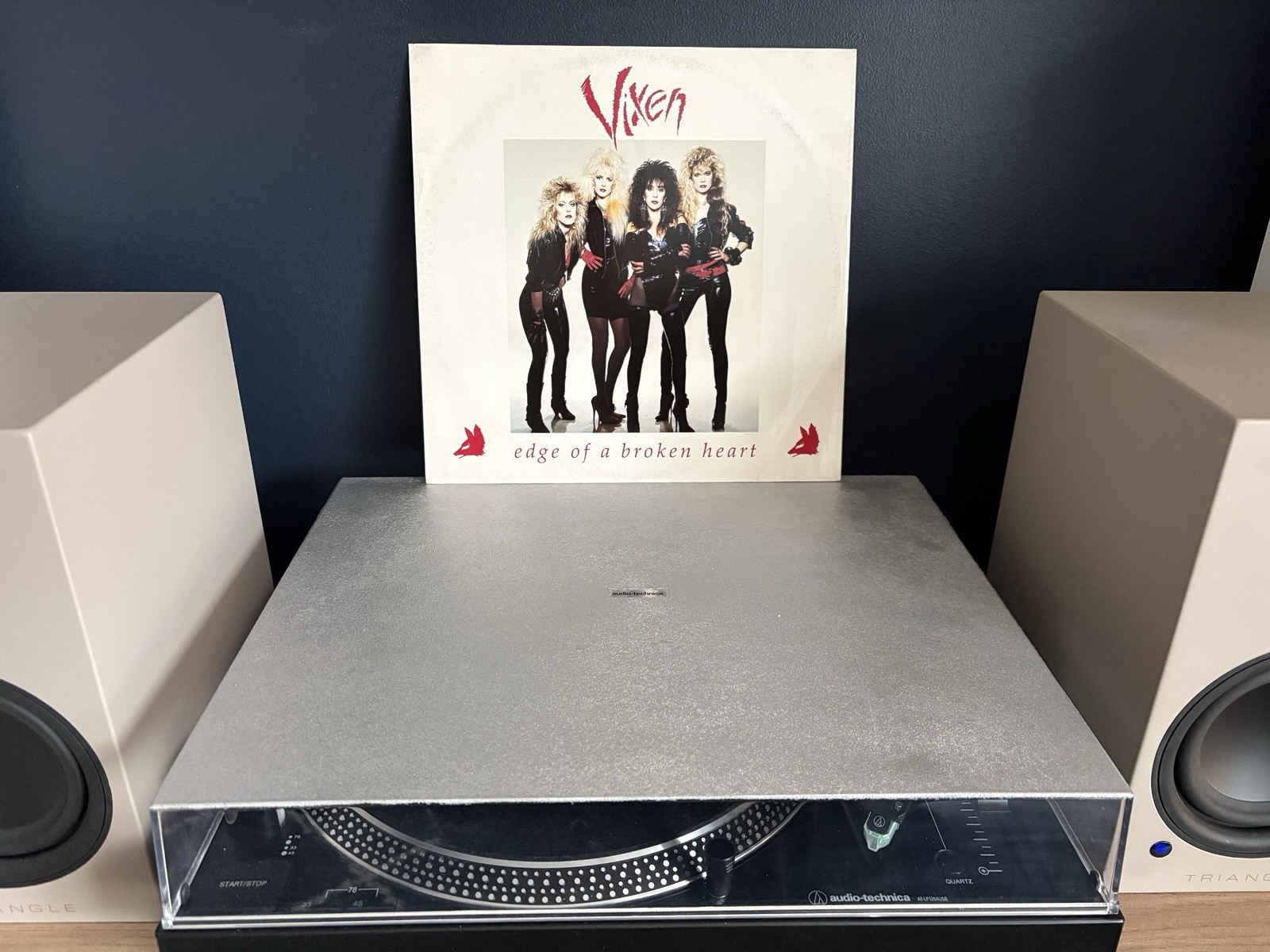 Vixen Edge Of A Broken Heart UK 1989 12” Vinyl Record VG+/VG+
