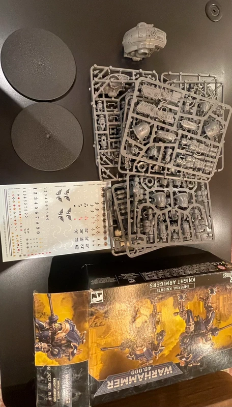 Warhammer 40.000 – Imperial Knights: Knight Armigers