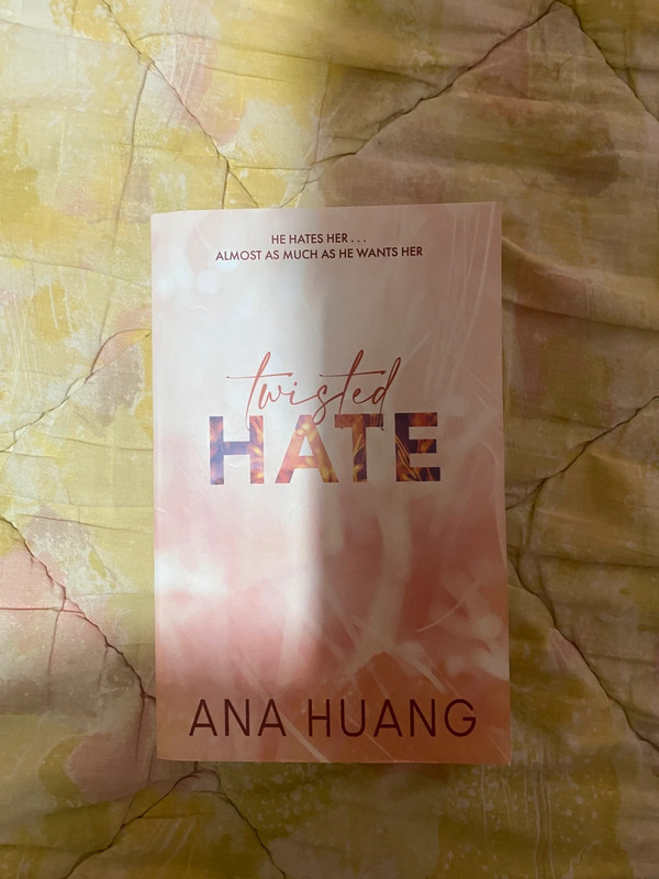 Twisted Hate - Ana Huang