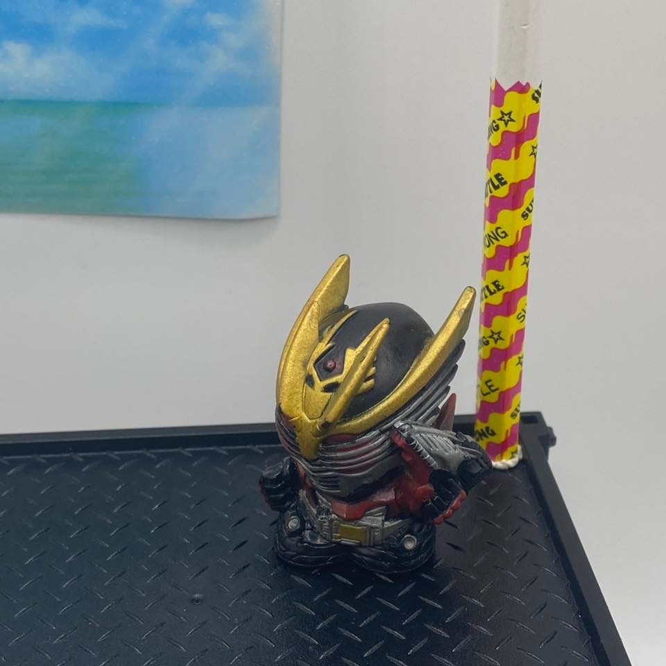 Kamen Rider Ryuki Survive Form SD Mini Figure Bandai Masked Rider Tokusatsu