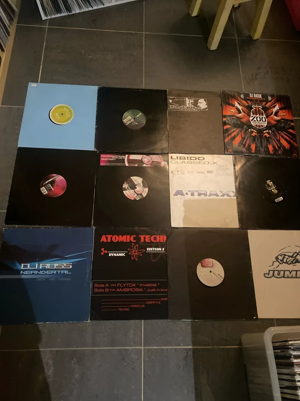 Lot de 12 disques vinyles jumpstyle - hard house - hardstyle