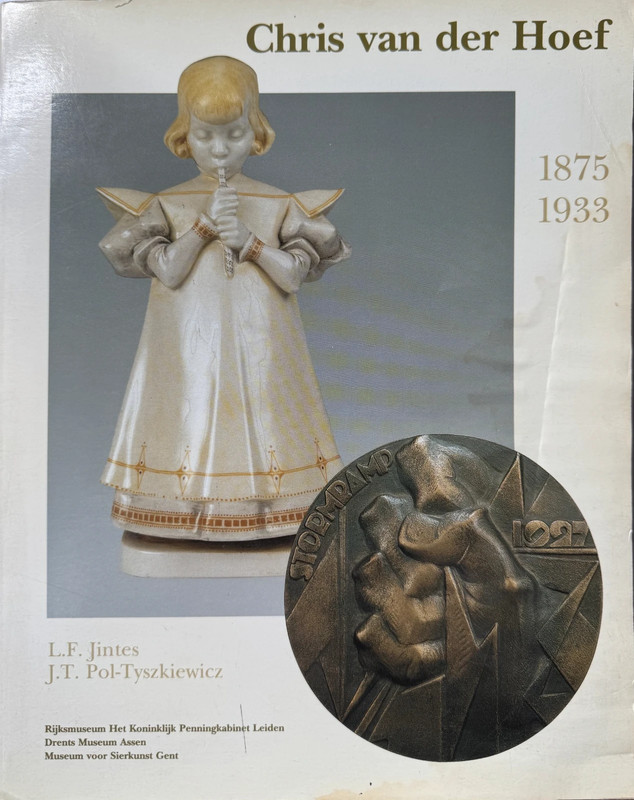 Book and catalog: Chris van der Hoef (1875-1933)