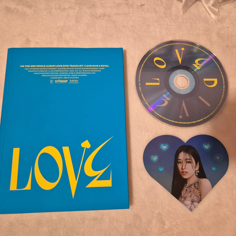 ive - love dive album (ver 2.)