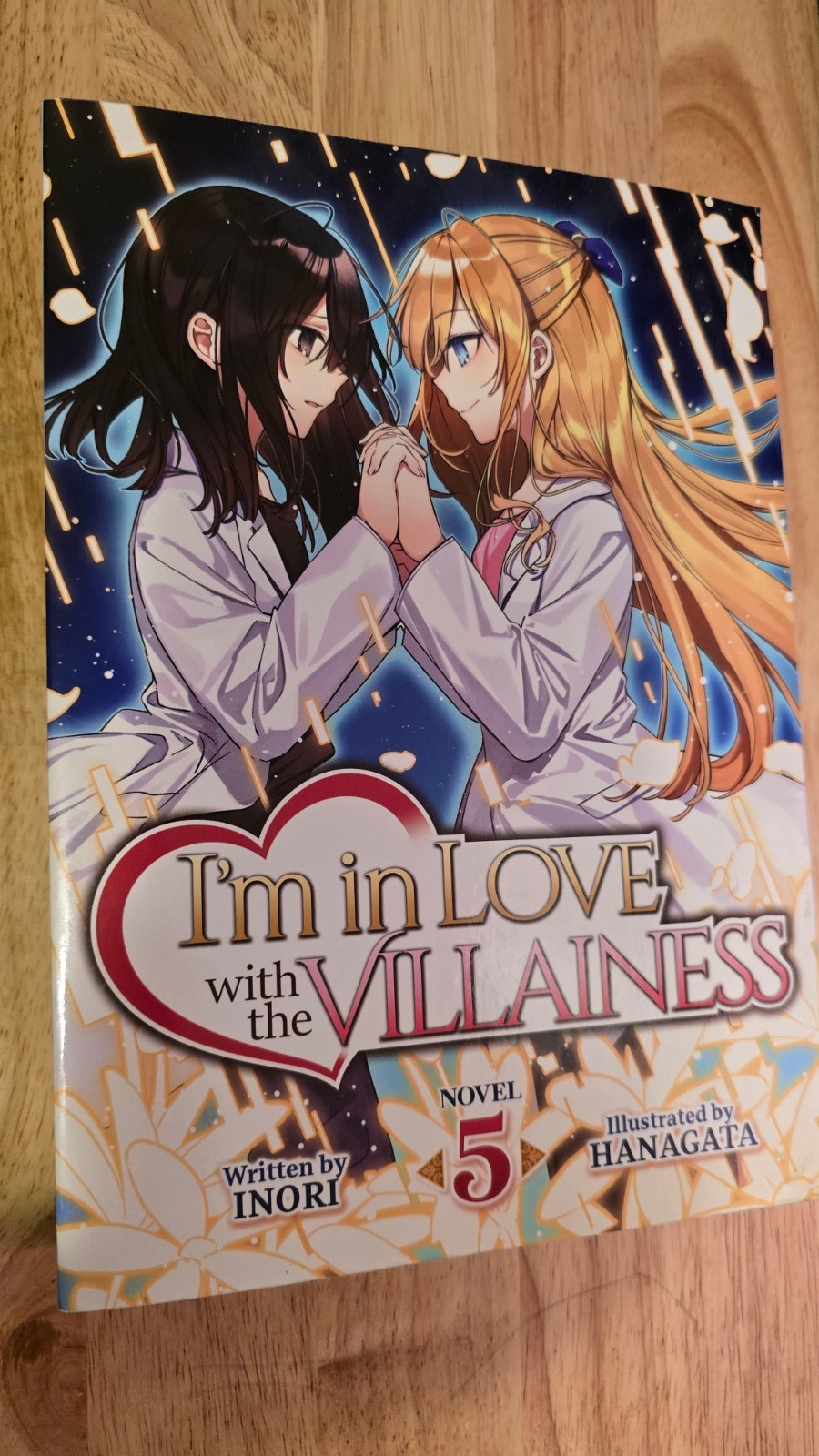 I'm in Love with the Villainess light novel vol. 5 di Inori 