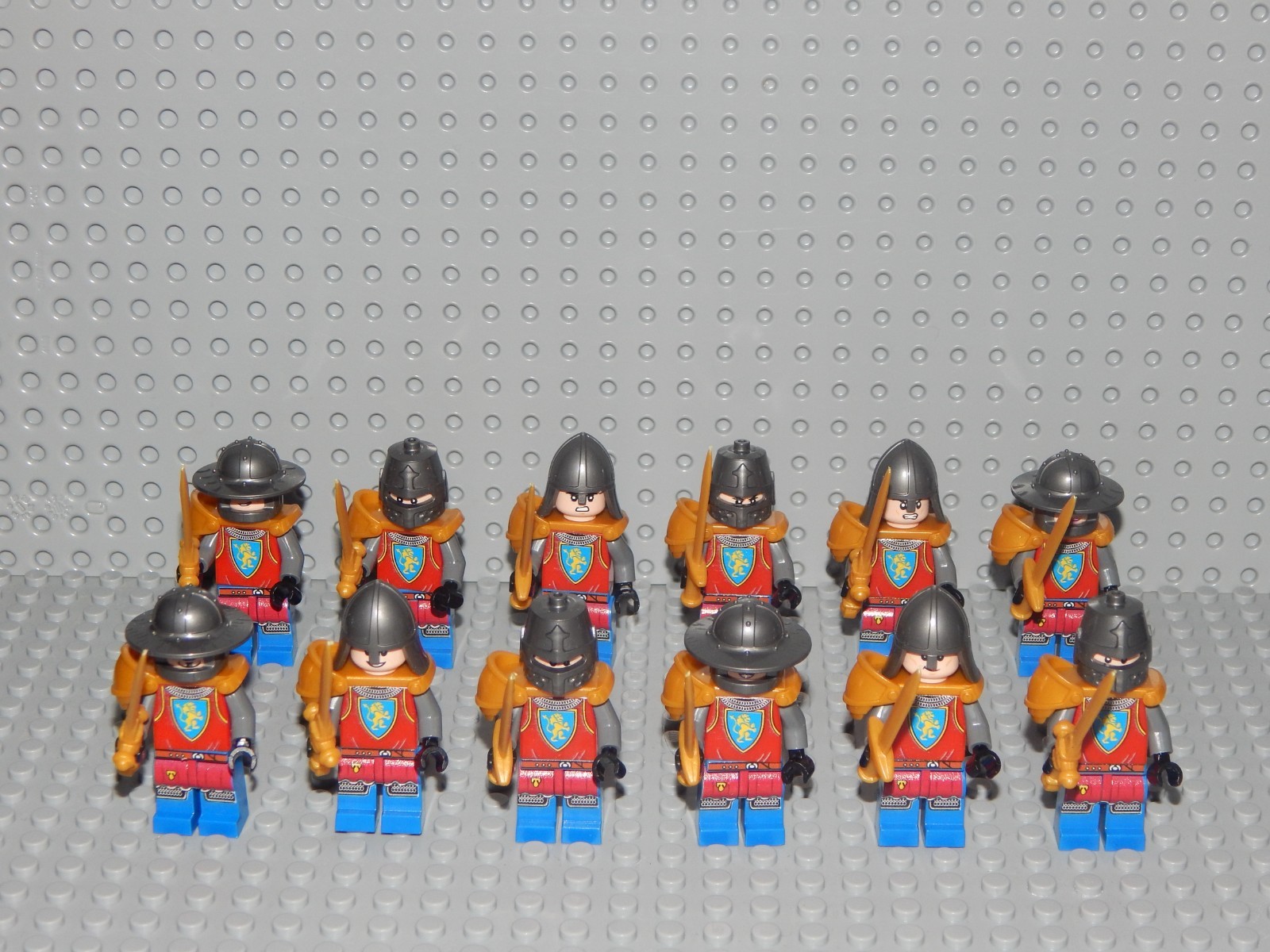 12 Historische Mittelalter Figuren mit zubehör,Löwenritter,NEU,