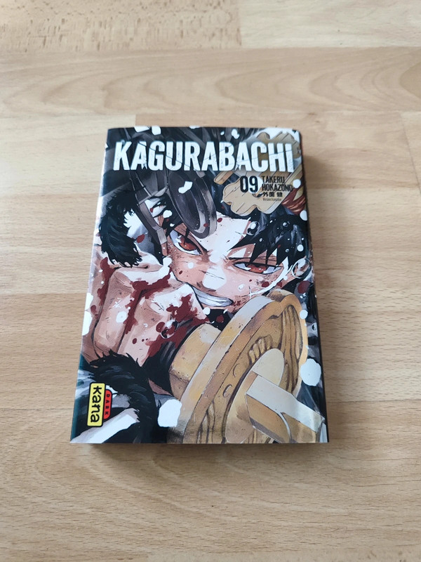 Manga kagurabachi tome 9 en parfait état