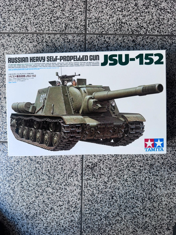 Carro Tamiya JSU-152
