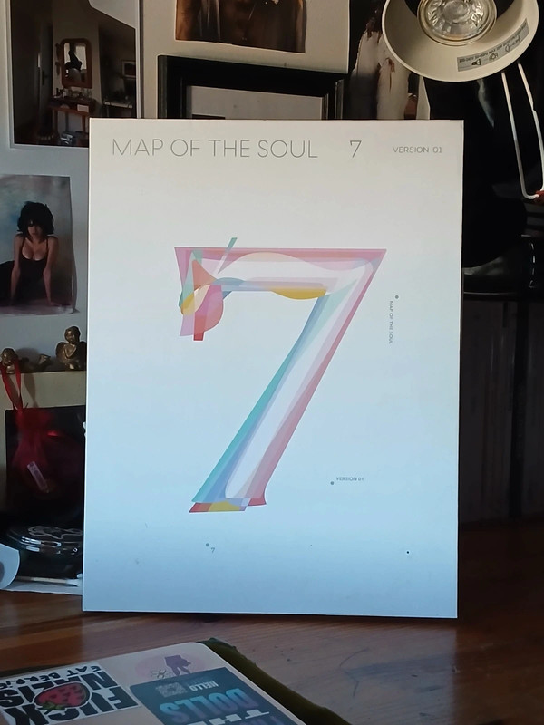 Map Of The Soul : 7