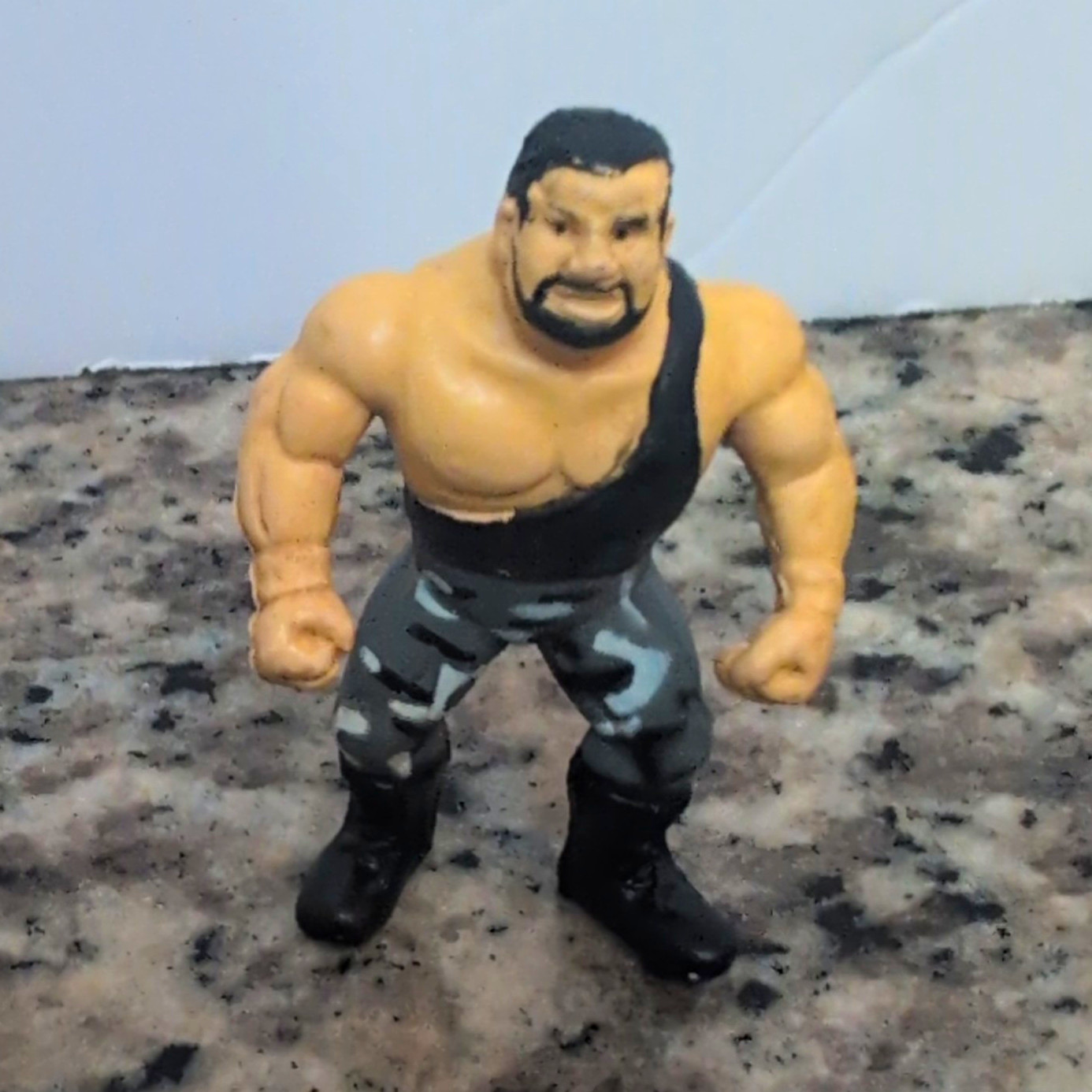 VINTAGE 1990s WWF/WWE JUSTIN PRODUCTS THE BUSHWAKERS BUTCH MINI ACTION FIGURE