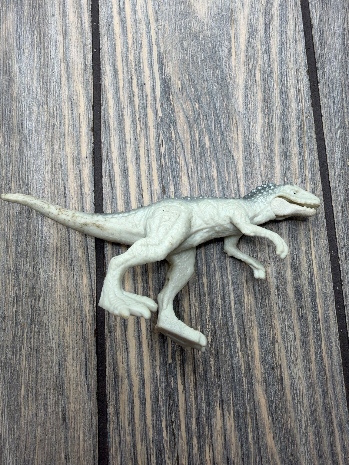 Jurassic World Fallen Kingdom Indominus Rex Mini Dinosaur Figure White Gray 4.5"