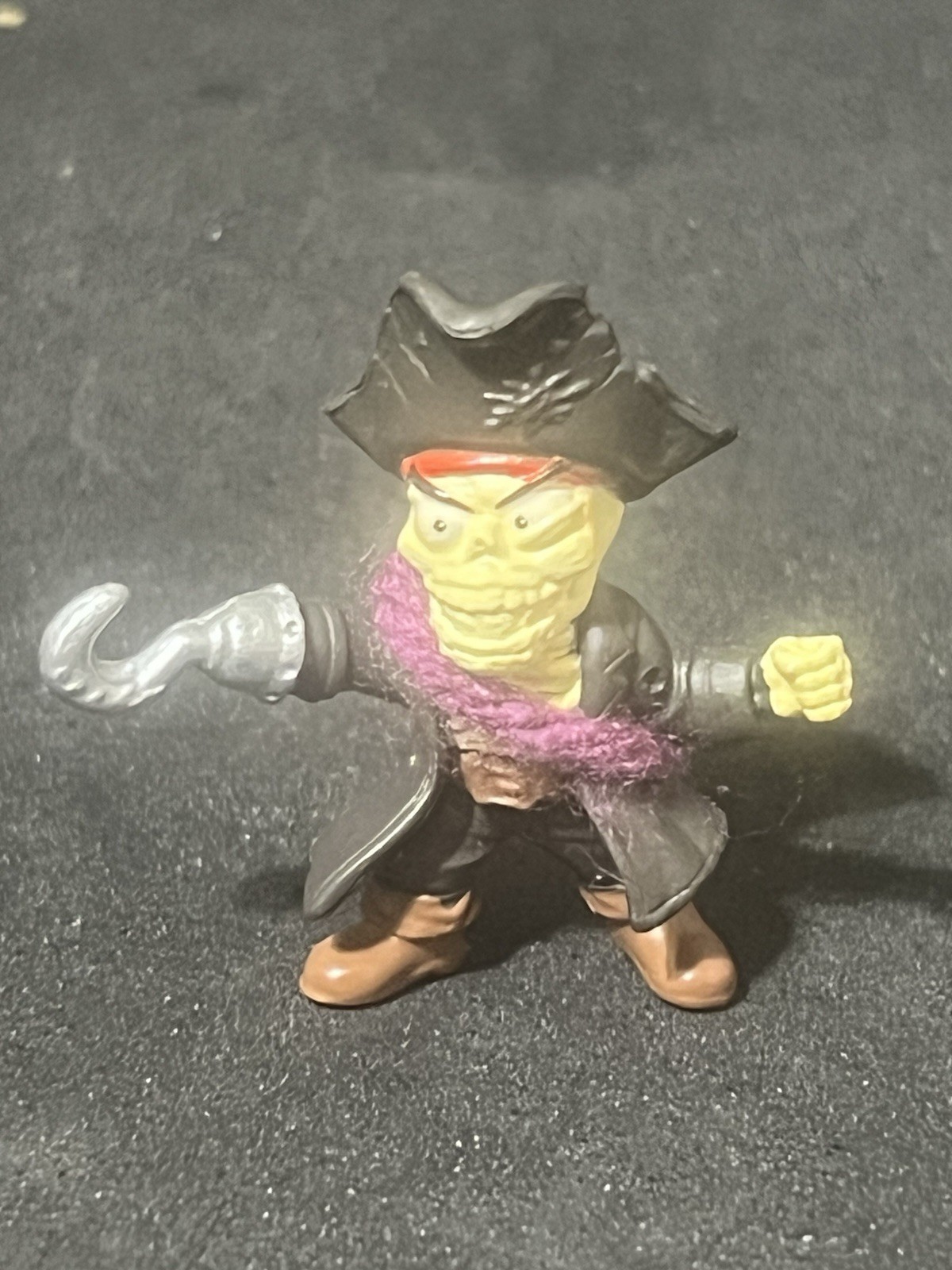 Zuru Smashers Dino Island ESCLUSIVO Scheletro Pirata con Gancio 1,25" A3