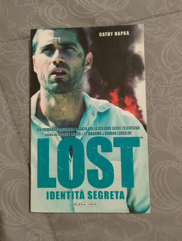 "Lost - identità segreta" thriller di Cathy Hapka