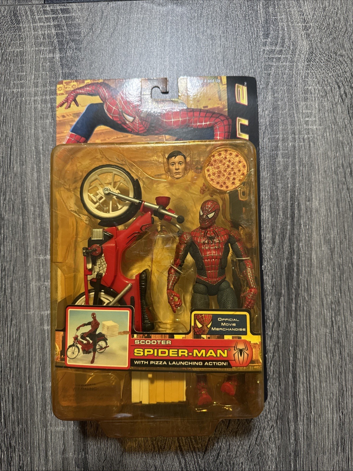 ToyBiz Modellino Spider-man 2 Scooter con Pizza - 43854