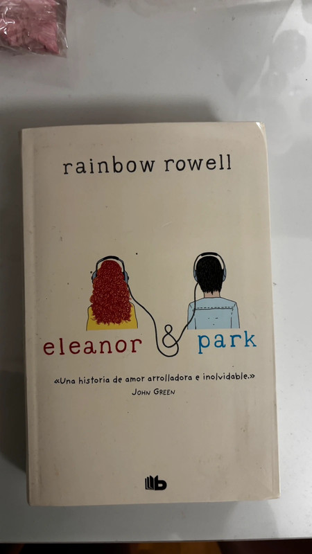 Libro “Eleanor & Park” - Rainbow Rowell - envío rápido📦