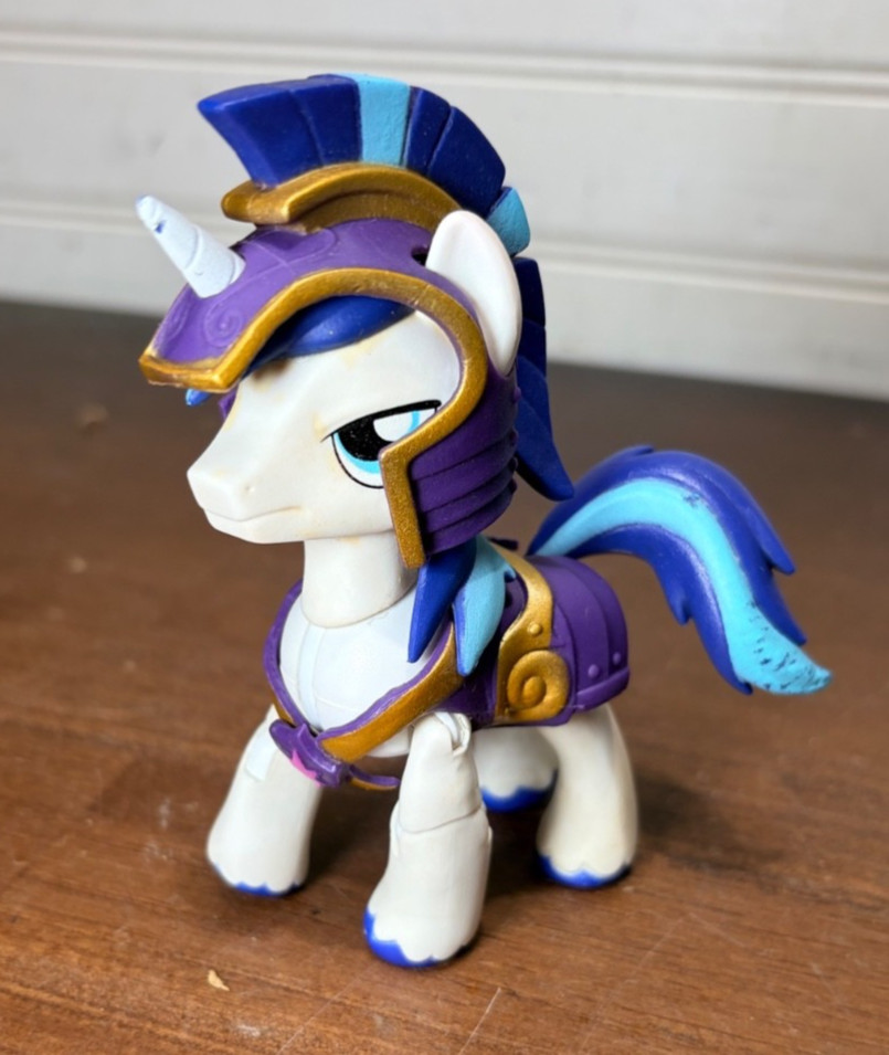 My Little Pony Guardiani dell'Armonia Principe Armatura Lucente Snodata 2016 LEGGI