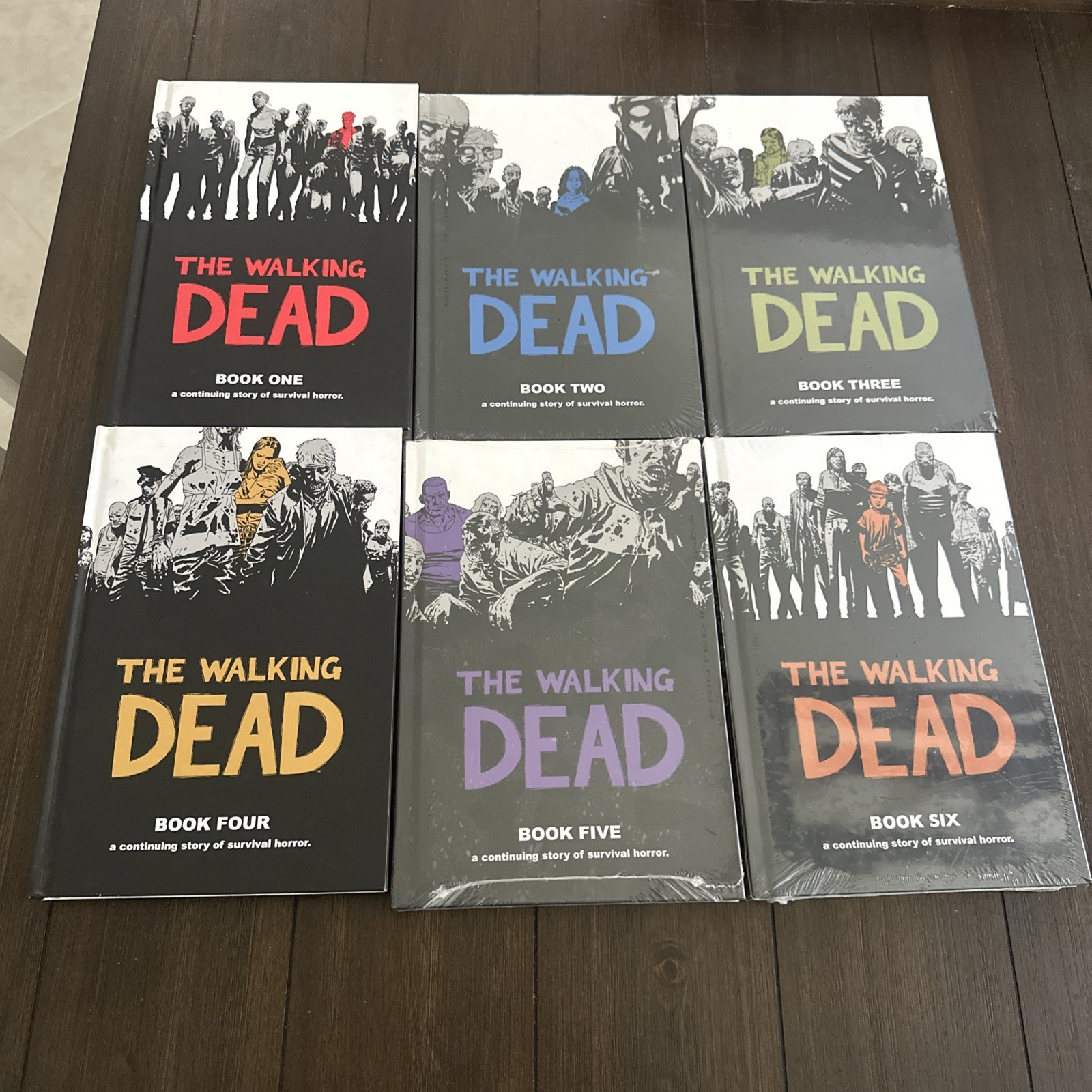 The Walking Dead Books 1-6 lotto di 6 graphic novel Robert Kirkman 4 SIGILLATI