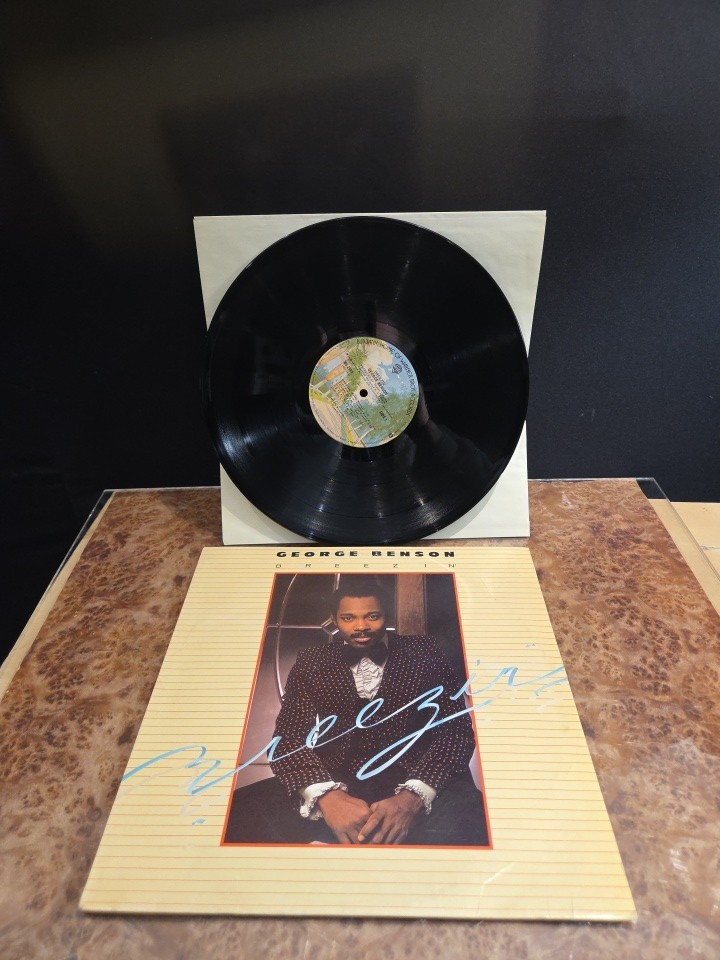 George Benson Breezin Vinyl Record LP Warner Bros Records