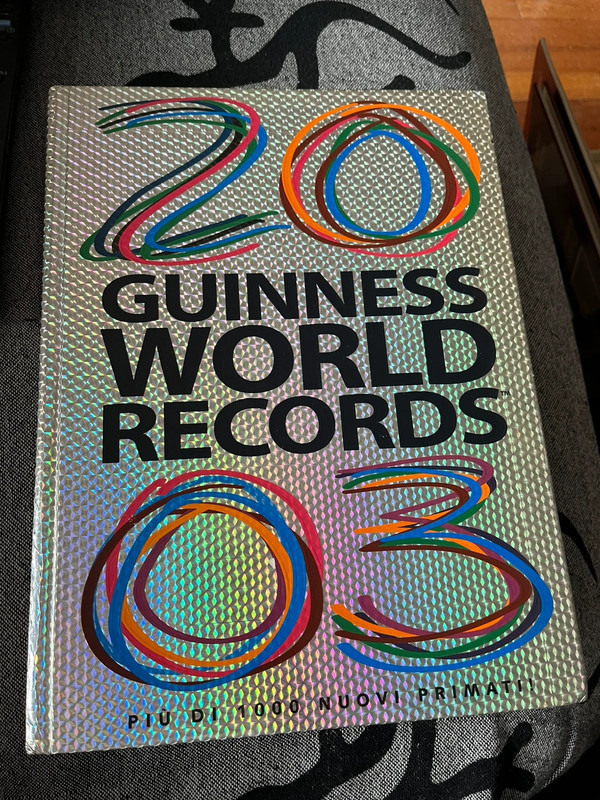 Guinness World Records 2003 Edizione Italiana (Copertina Olografica)