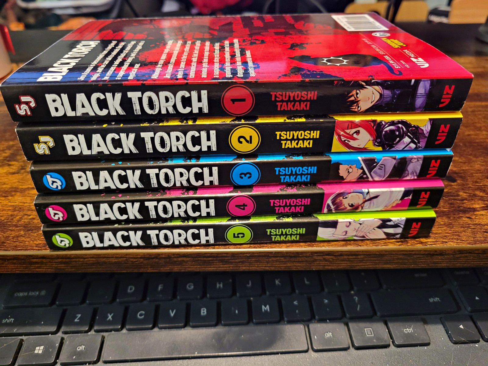 Black Torch Manga Vol 1-5 set/lotto copertina morbida inglese di Tsuyoshi Takaki VIZ