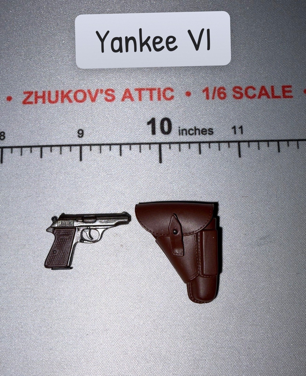 1/6 Scale WWII German Pistol and Holster - Dragon
