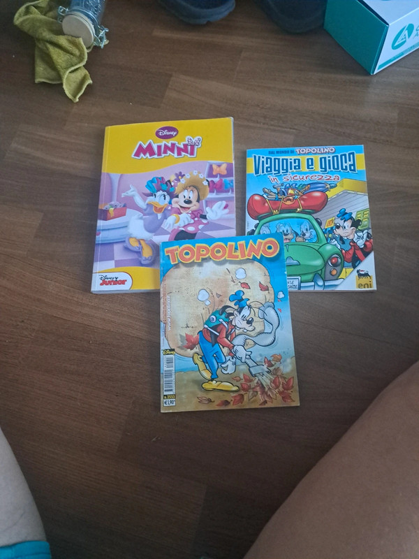 Set libro minni e fumetto topolino n. 2555