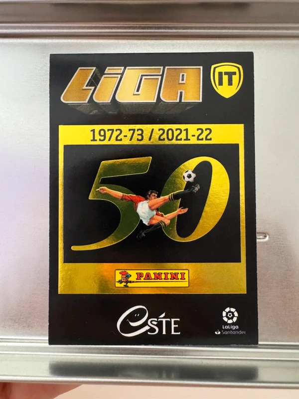 cromo conmemorativo 50 años de la liga