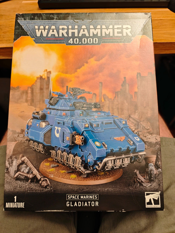 Warhammer 40,000 Space Marines Gladiator