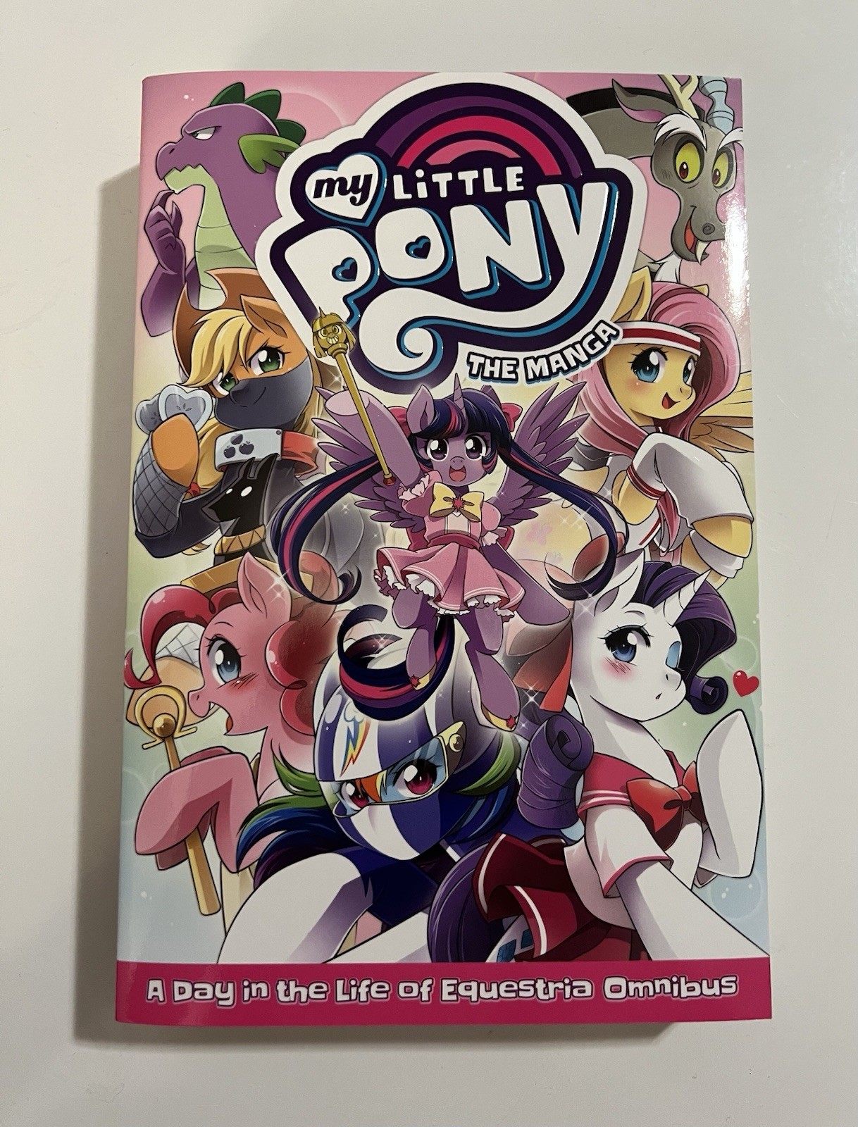 My Little Pony: Un giorno nella vita di Equestria Manga Omnibus | Raro e Nuovo!