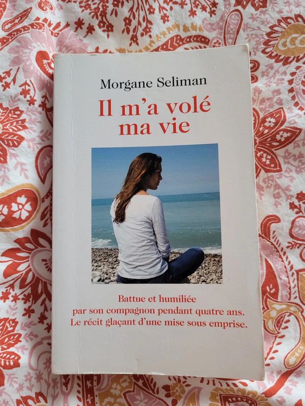 Livre il m'a volé ma vie