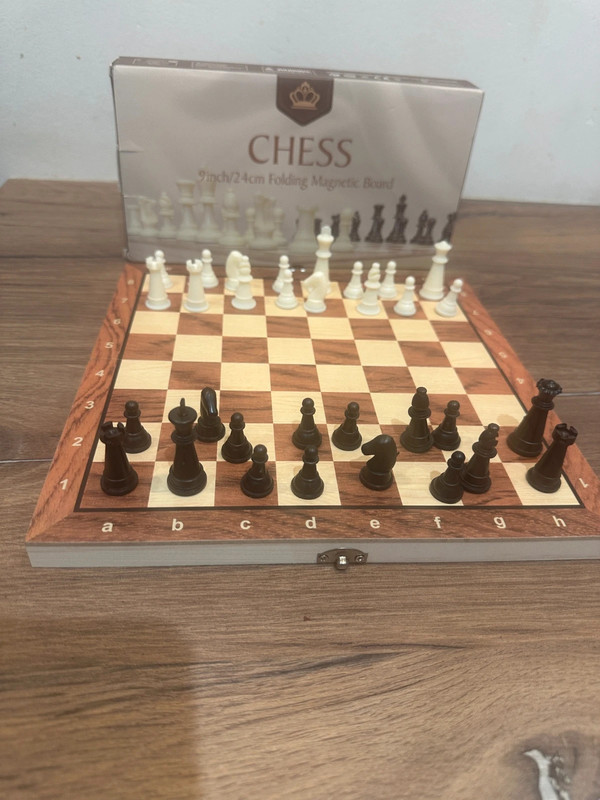 Echiquier 3 en 1 neuf -échecs-dames-backgammon