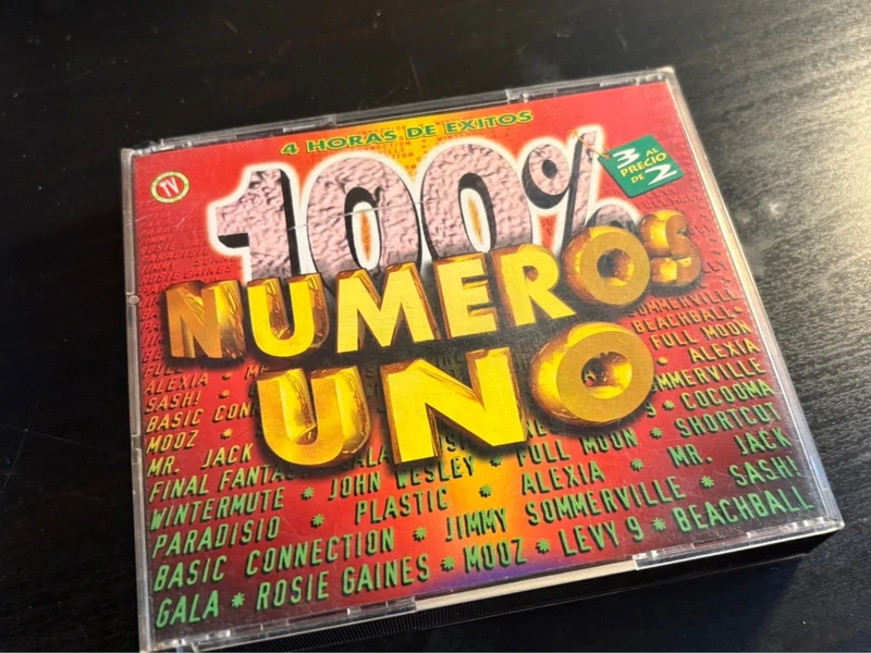 Cd musica 100% numeros uno
