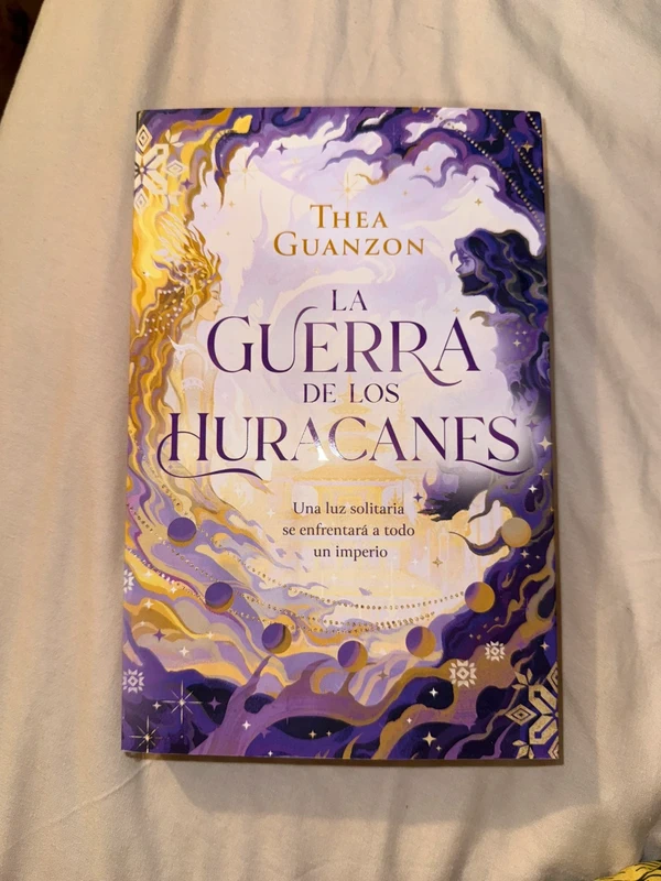 Libro La Guerra de los Huracanes - Thea Guanzon