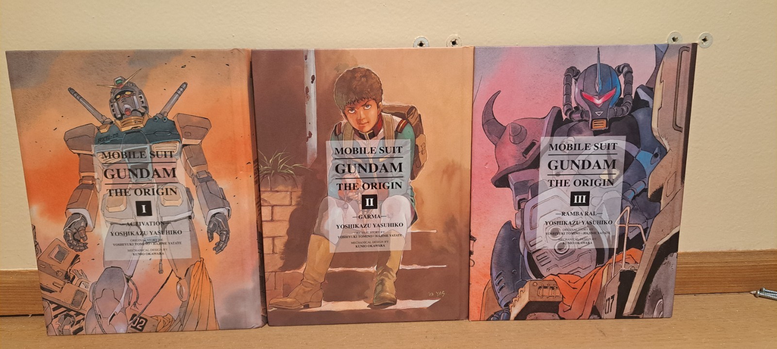 Mobile Suit Gundam - The Origin Volumes 1-3 manga copertina rigida