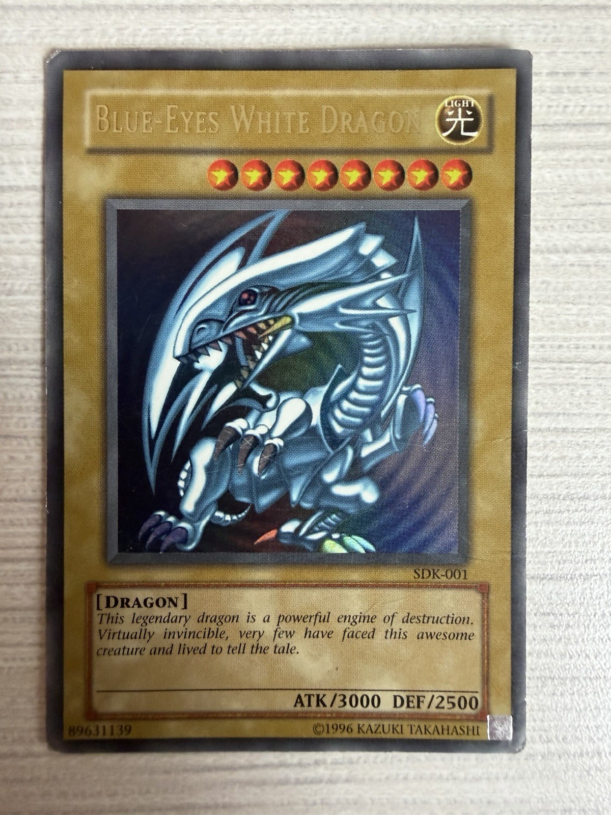 Blue-Eyes White Dragon SDK-001 Ultra Rare Yu-Gi-Oh Starter Deck Kaiba Vintage