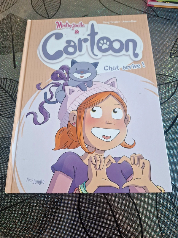 Mistinguette et Carton : Chat arrive