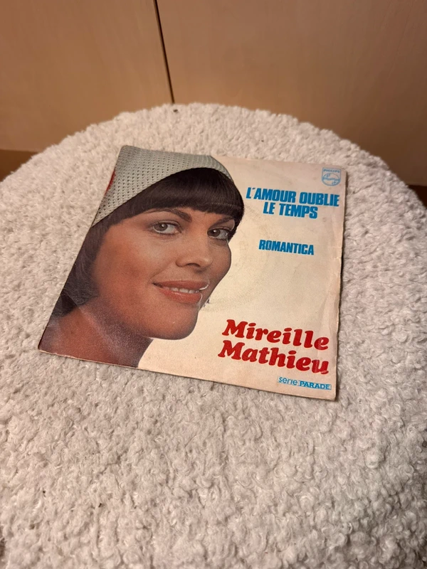 vinyle Mireille Mathieu L’amour oublie le temps - Romantica 45 tours