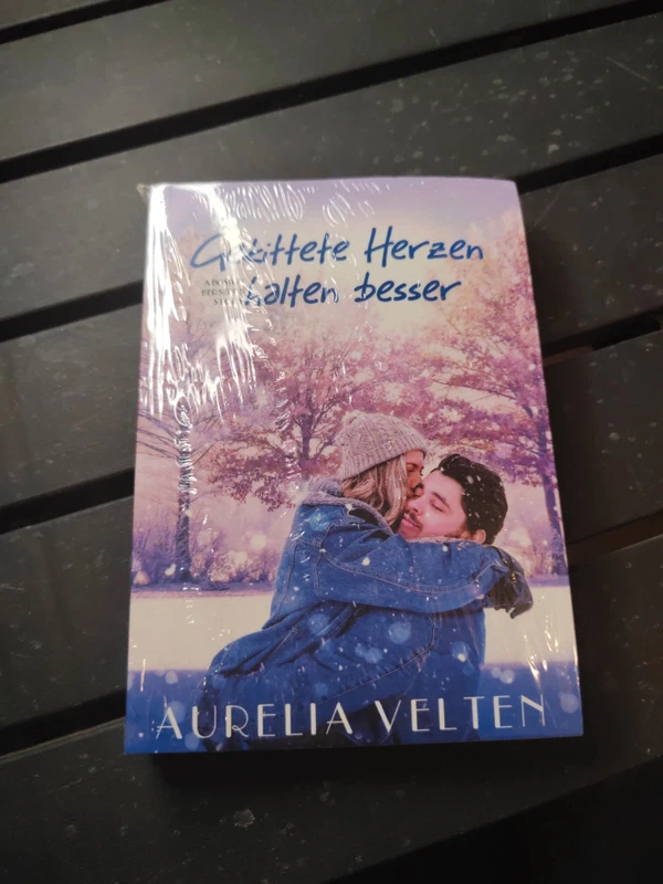 Buch: Gekittete Herzen halten besser von Aurelia Velten