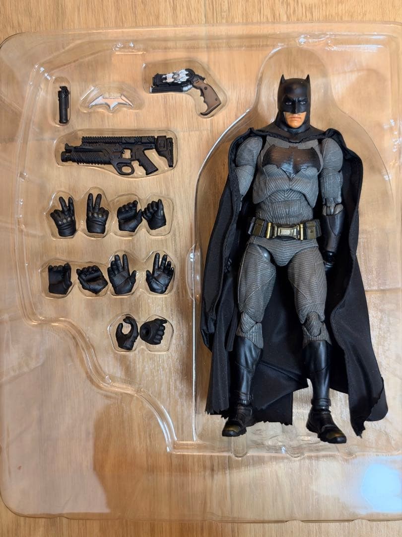 [MAFEX No.017 BATMAN] Batman vs Superman with box