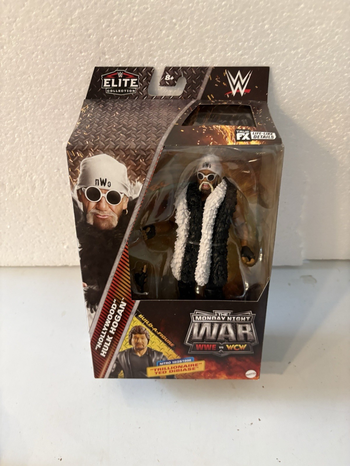 WWE Elite Monday Night War Series 7 "HOLLYWOOD" HULK HOGAN NWO Figure w/BAF NEW!