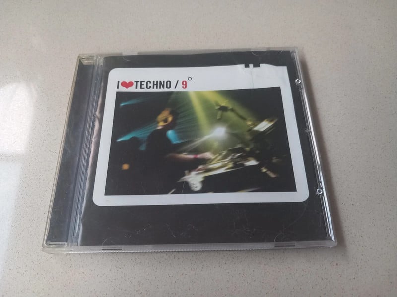 I love Techno 9